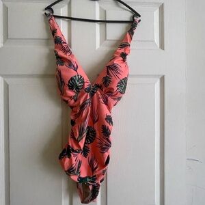 You Di An Tropical Print Swimsuit